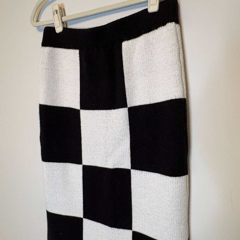Knit Checkered Black and White Midi Skirt Side Slit Edgy Minimal Woman's Medium - Picture 6 of 8